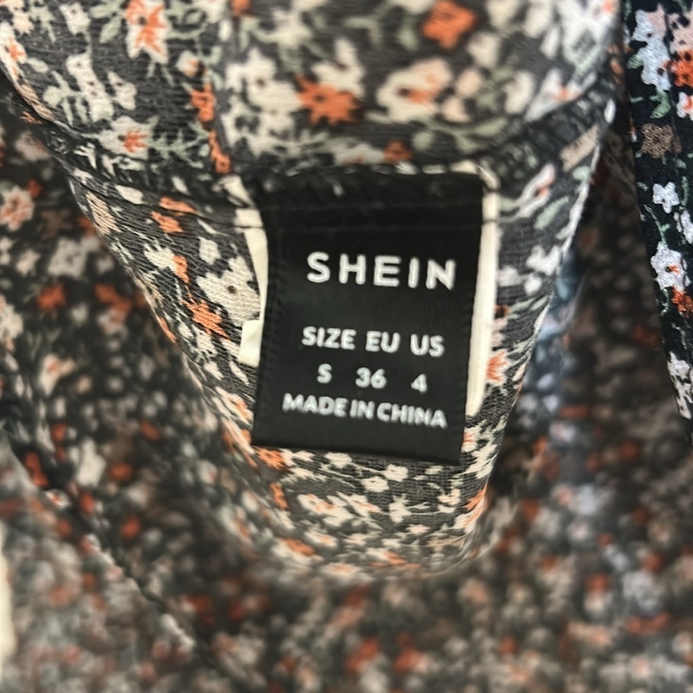 SHEIN Ruffled Floral Puff Sleeve Blouse size small black business casual - Picture 6 of 7